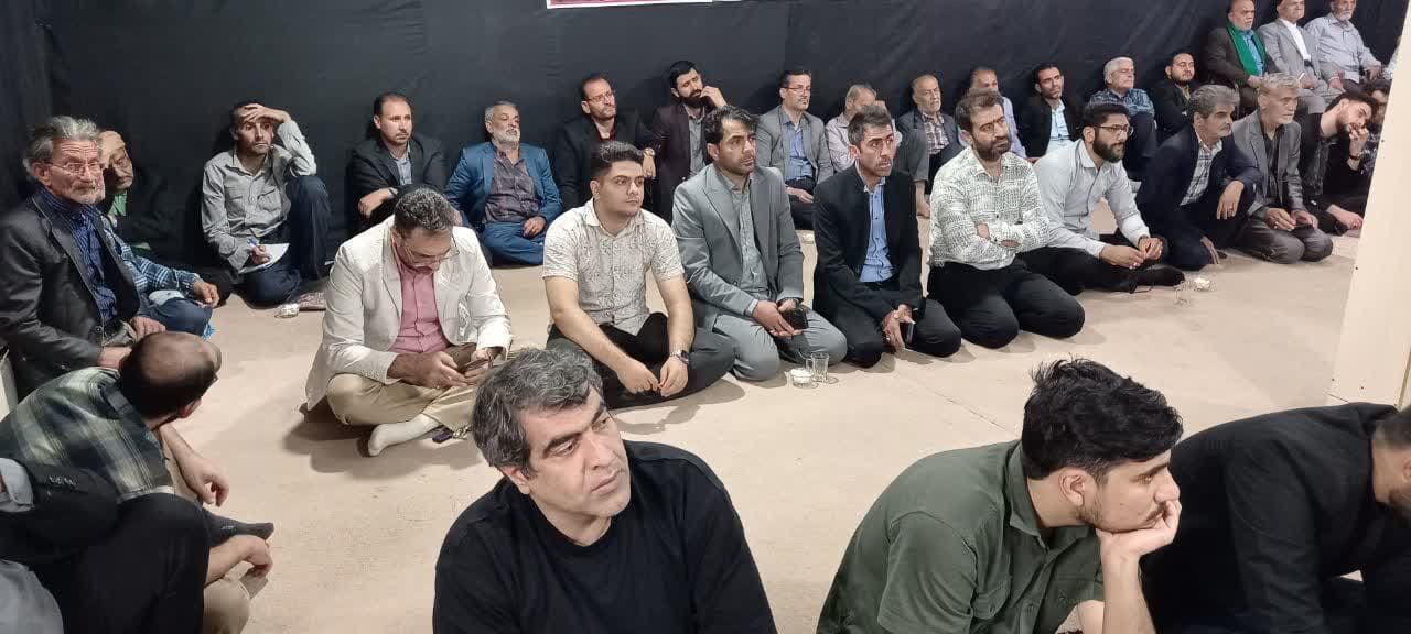 سفیران عاشورایی آران و بیدگل در آستانه محرم گرد هم آمدند