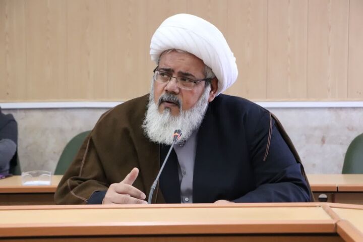 اهل قلم باید امروز واقعیت‌ها را در فضای رسانه‌ای تبیین کنند