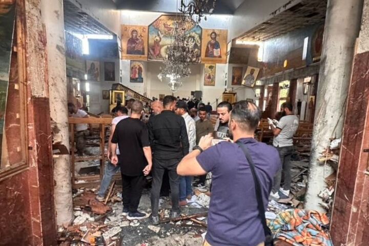 ۱۳ کشته و  ۵۳ زخمی در انفجار کلیسای «مار الیاس» دمشق/ عراق و حزب الله لبنان محکوم کردند