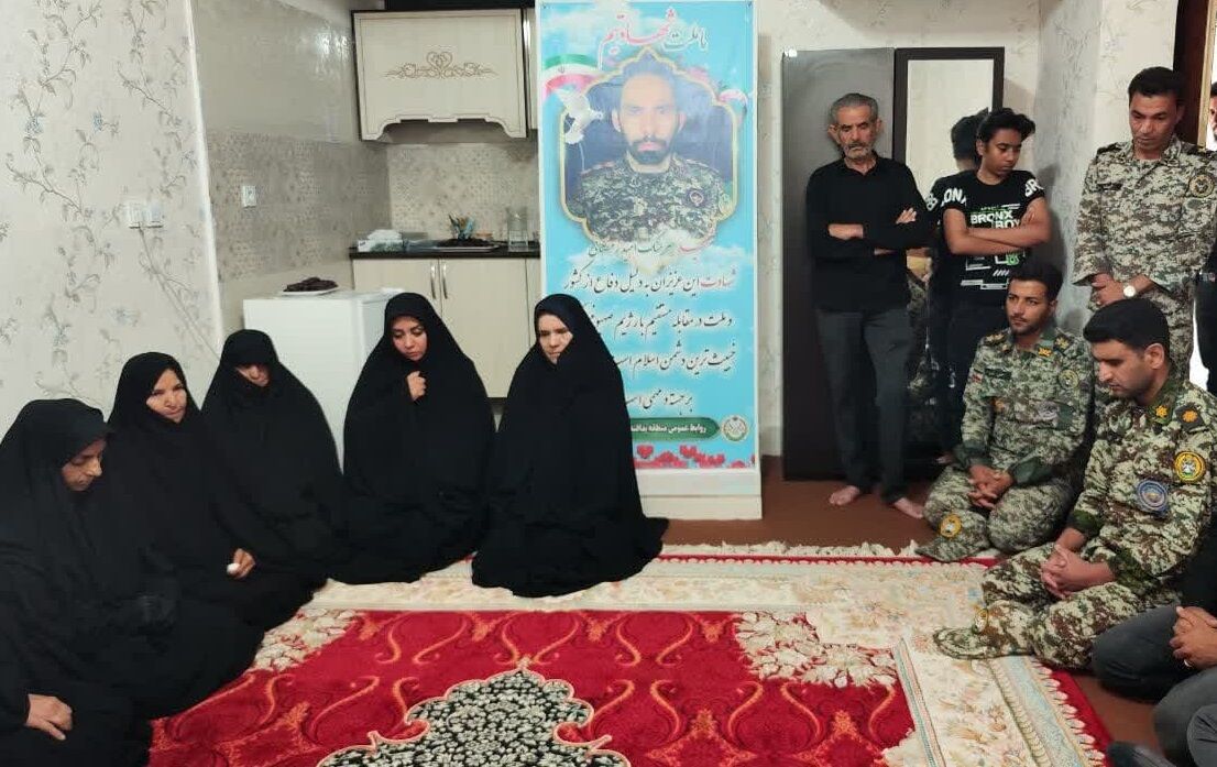 مراسم وداع با شهید «رمضانی» در فردوس برگزار شد