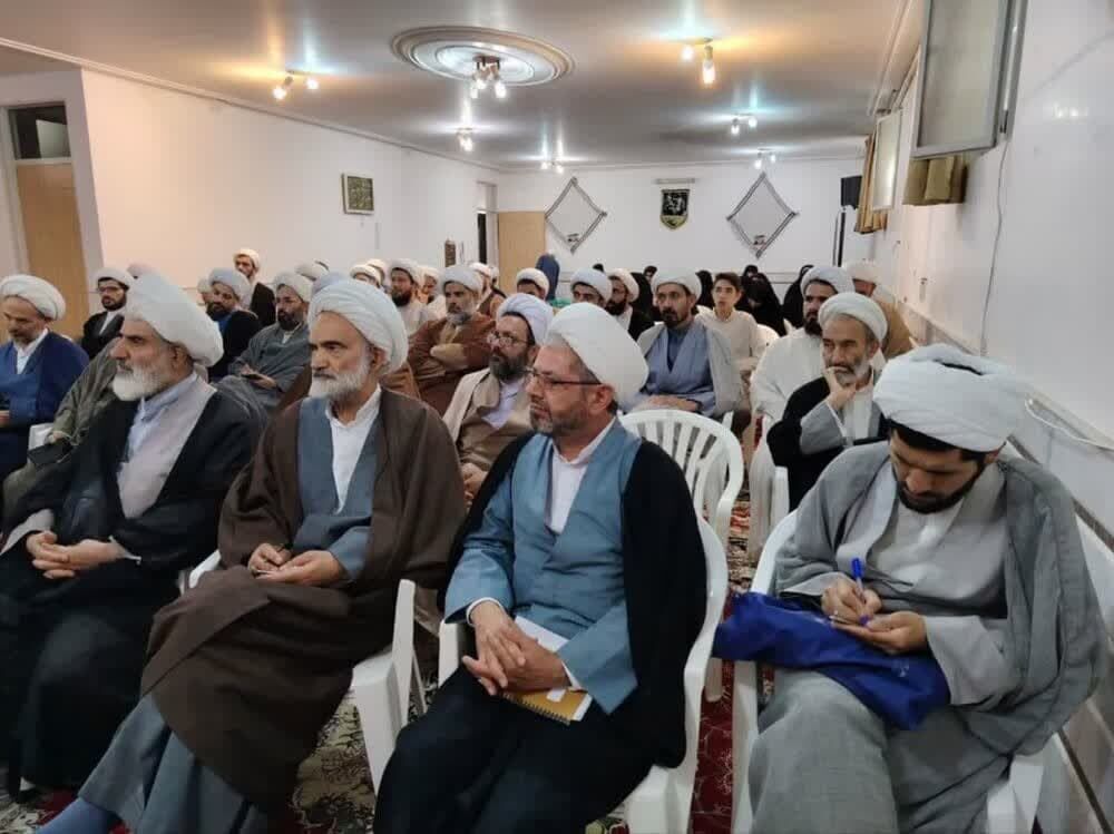 ماه محرم، موسم نقشآفرینی مبلغان دینی در جنگ روایتها