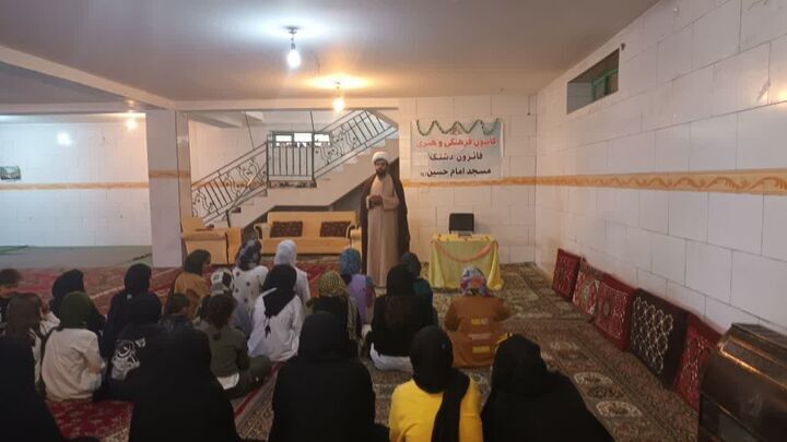 احیای کارکرد تبلیغی مساجد با تبدیل شدن به پایگاه قرآن