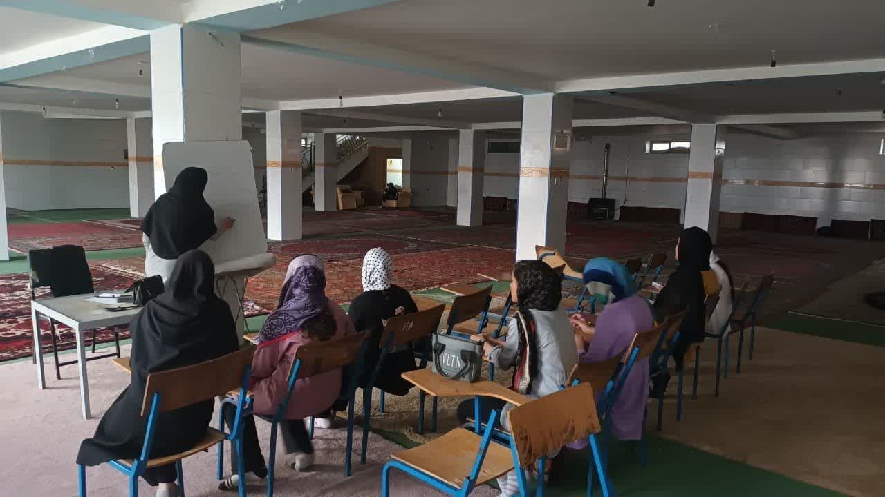 احیای کارکرد تبلیغی مساجد با تبدیل شدن به پایگاه قرآن