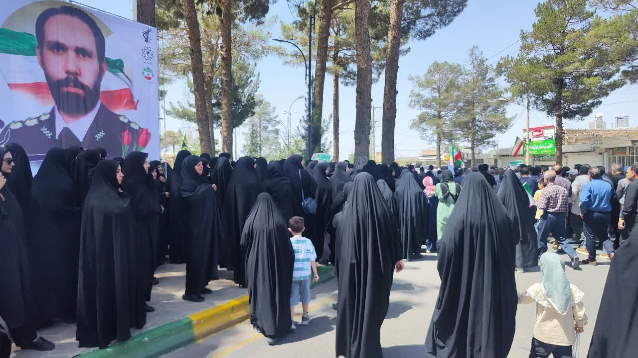 پیکر مطهر شهید «رمضانی» در فردوس تشییع شد