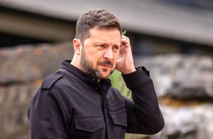 زلنسکی از حمله آمریکا به تاسیسات هسته‌ای ایران تقدیر کرد