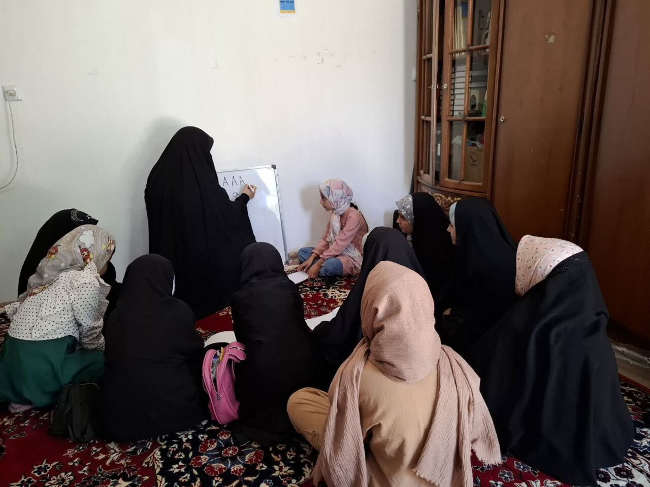  امید در میان چالش‌ها/ کلاس‌های فرهنگی مسجد پناه بچه‌های روستا 