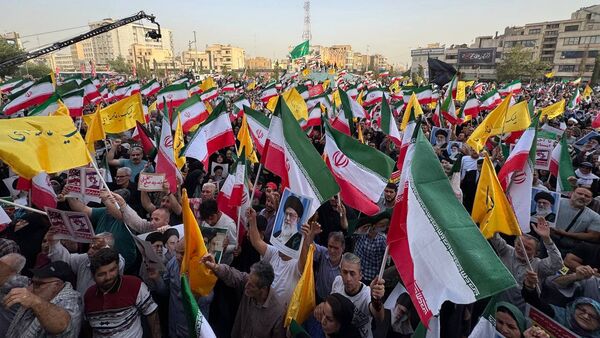 ملت حامی نیروهای مسلح و مدافعان وطن/ اجتماع امروز اجتماع آغاز راه است