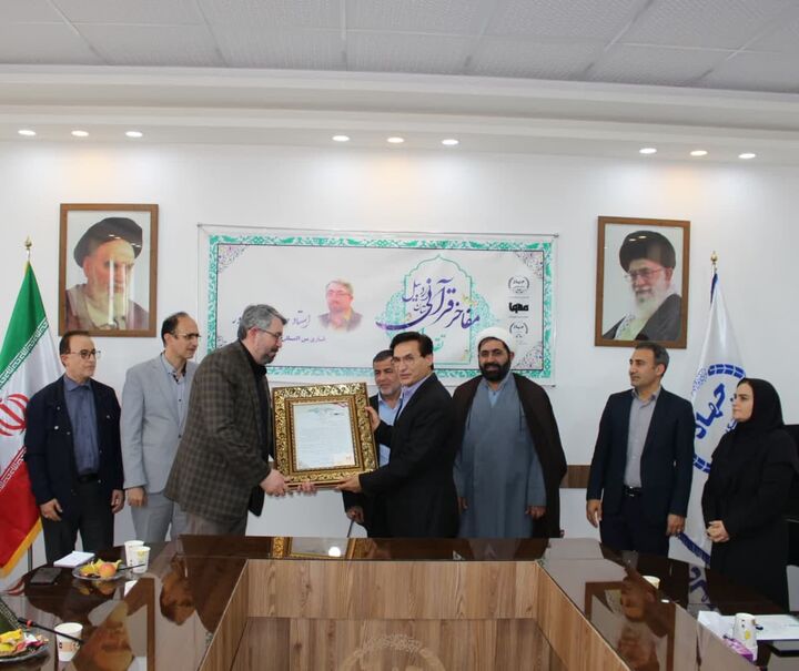 تجلیل از استاد حاج رضا محمدپور، قاری بین‌المللی استان اردبیل