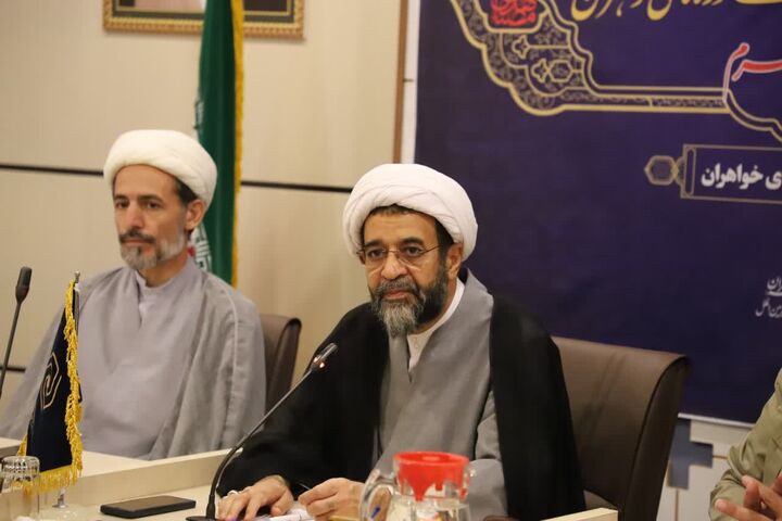 مبلغان خواهر و اصحاب رسانه در ماه محرم آرامش را به جامعه تزریق کنند