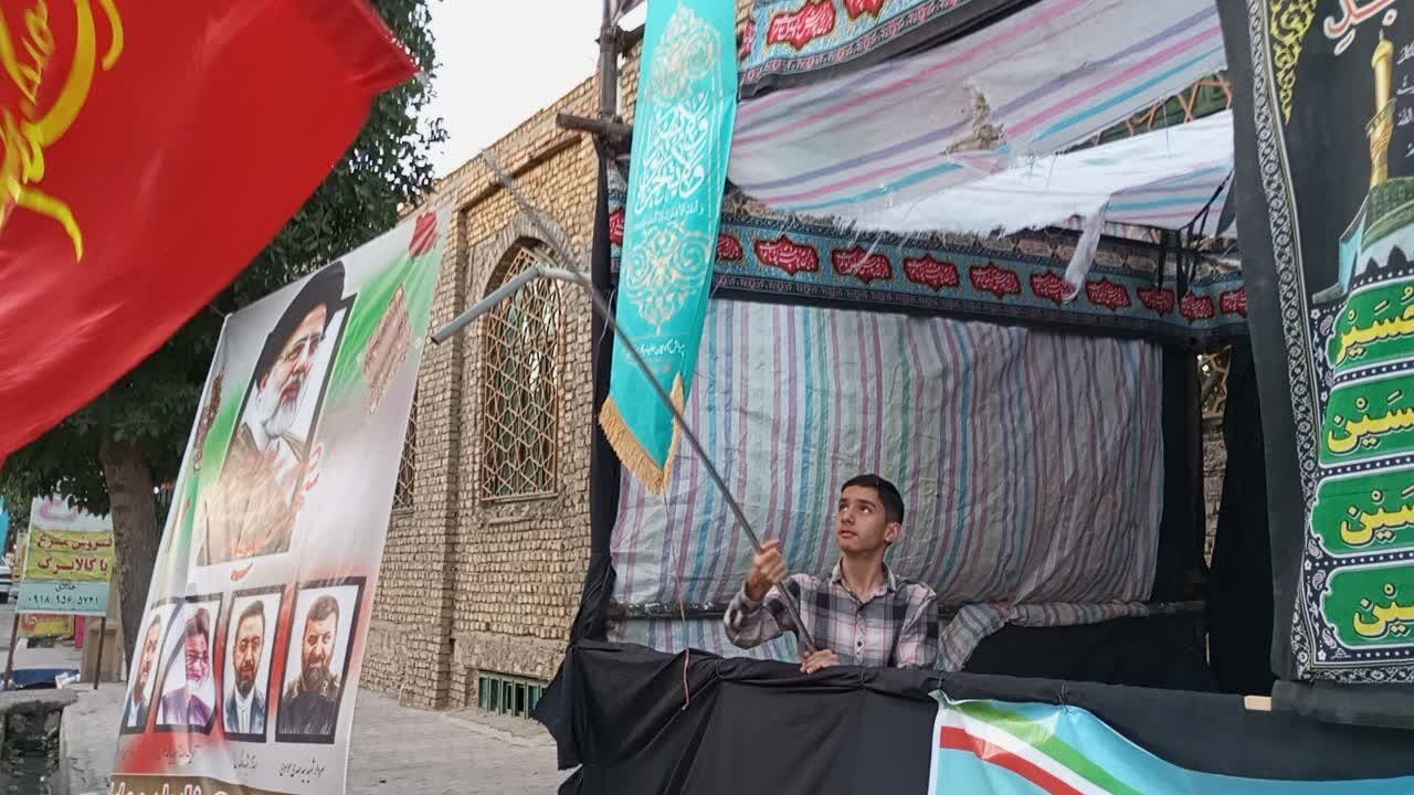 شور و شوق کودکان در موکب ایثار و مقاومت خُنداب/بچههای مسجد پای کار انقلاب