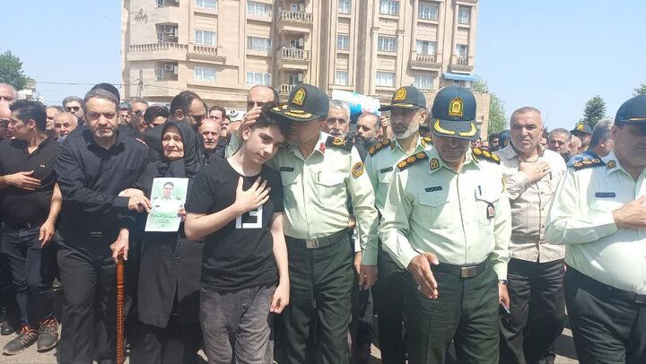 تشییع پیکر اولین شهید مبارزه با جنگ صهیونیستی بخش سنگر