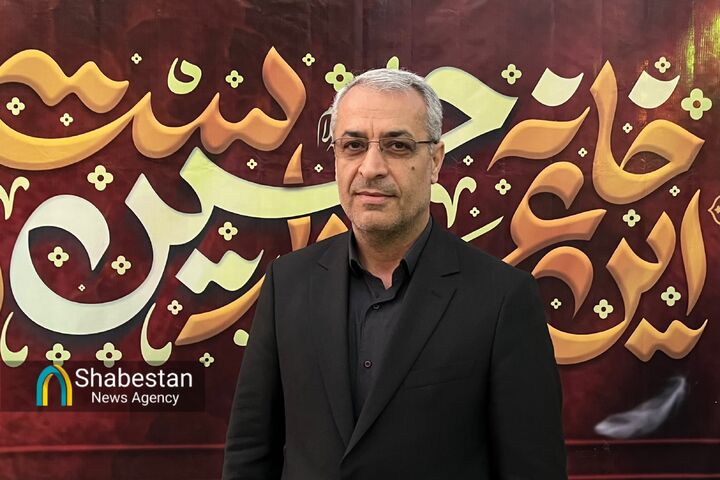 هنر هنرمندان در مساجد و هیئت‌های مذهبی به نمایش گذاشته می‌شود