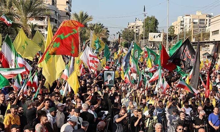 وقتی زور بمب‌های صهیون به پرچم عزای سیدالشهداء(ع) در لبنان نمی‌رسد