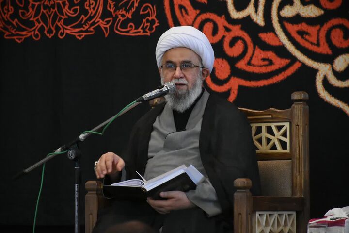 مجالس امام حسین(ع)، بستر احیای قلوب و شکوفایی عقول است