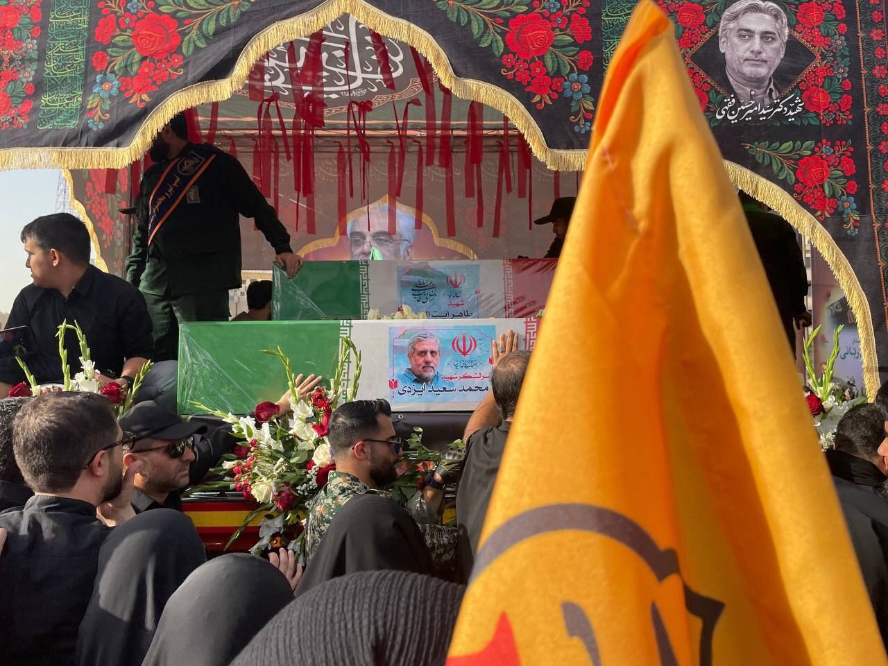 بازتاب تشییع شهدای تجاوز رژیم صهیونیستی در رسانههای خارجی+ فیلم و عکس