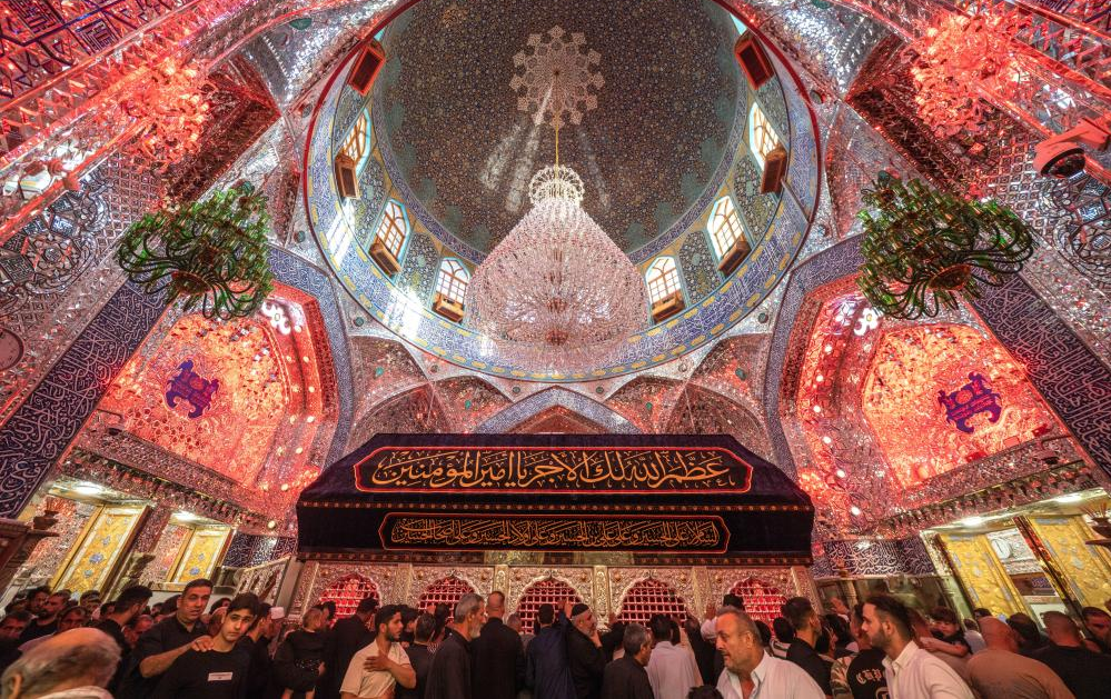 آستان مقدس امام علی (ع) طرح ویژه خود را برای ده روز اول ماه محرم اعلام کرد/ ایجاد مرکز رسانهای یکپارچه