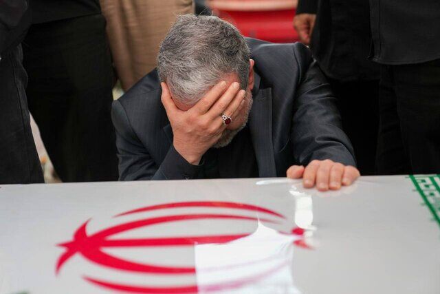 عراقچی: ما به شهدای خود که الگوهای ما هستند افتخار می‌کنیم