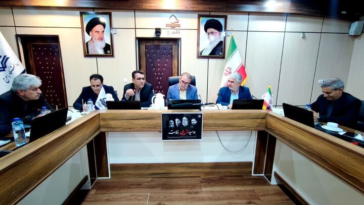 باید با ایجاد فضای رقابتی، دانشجویان به دنبال پژوهش های کاربردی باشند