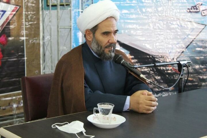 درس‌های روانشناختی عاشورا گره‌گشای مشکلات جامعه است