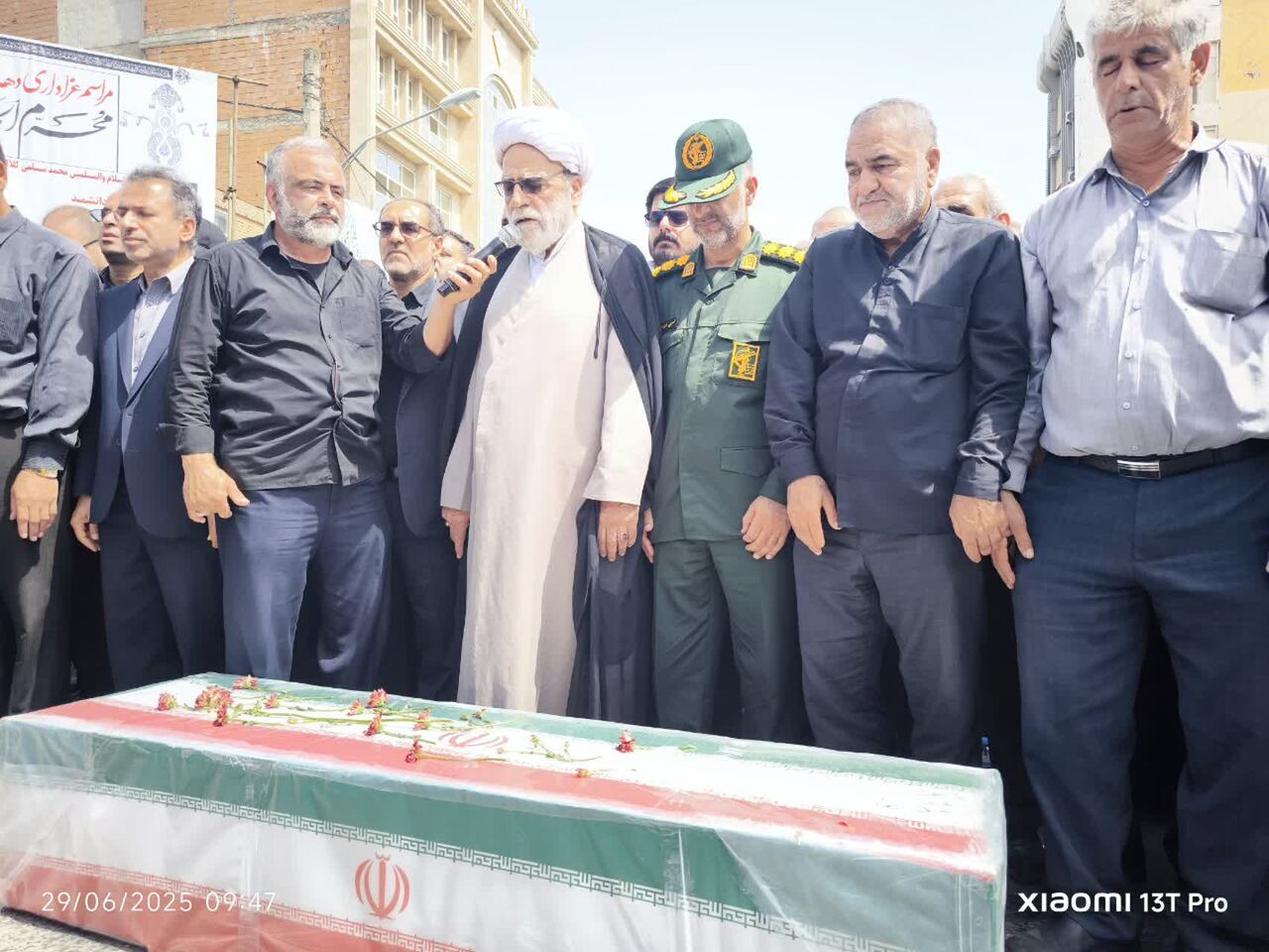 حماسه بهشهری‌ها در وداع با شهید اقتدار