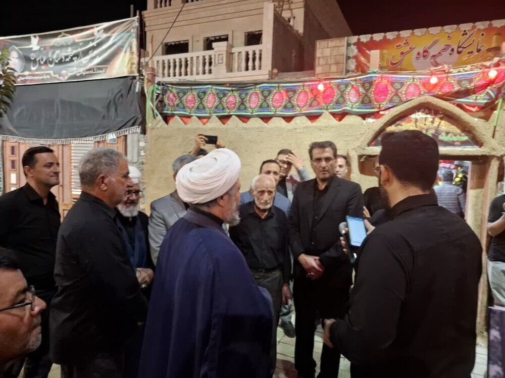 گشایش نمایشگاه «خیمهگاه عشق» در آران و بیدگل؛ روایتی هنری از مکه تا کربلا