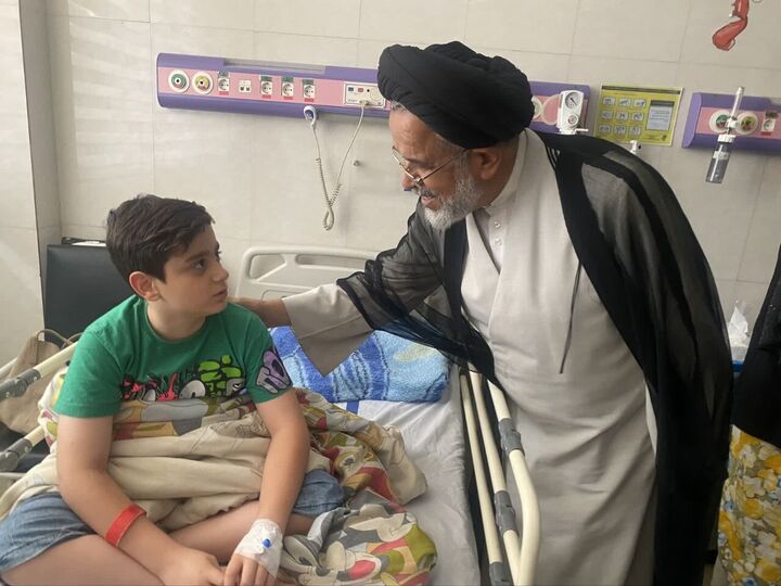 عیادت دستیار ویژه رئیس جمهور از مجروحان حمله رژیم صهیونیستی