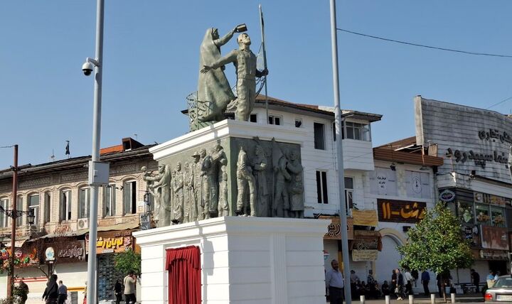 یادمان شهدای سر پل ذهاب در شهرداری رشت رونمایی شد