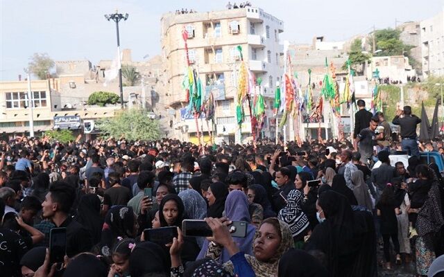  «علم گردانی»؛ آیین محرمی با قدمت ۴ قرن در میناب