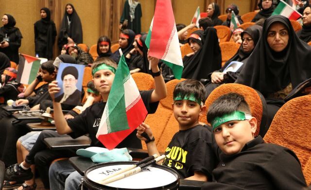 سومین گردهمایی «کودکان عاشورایی» در استان سمنان برگزار شد