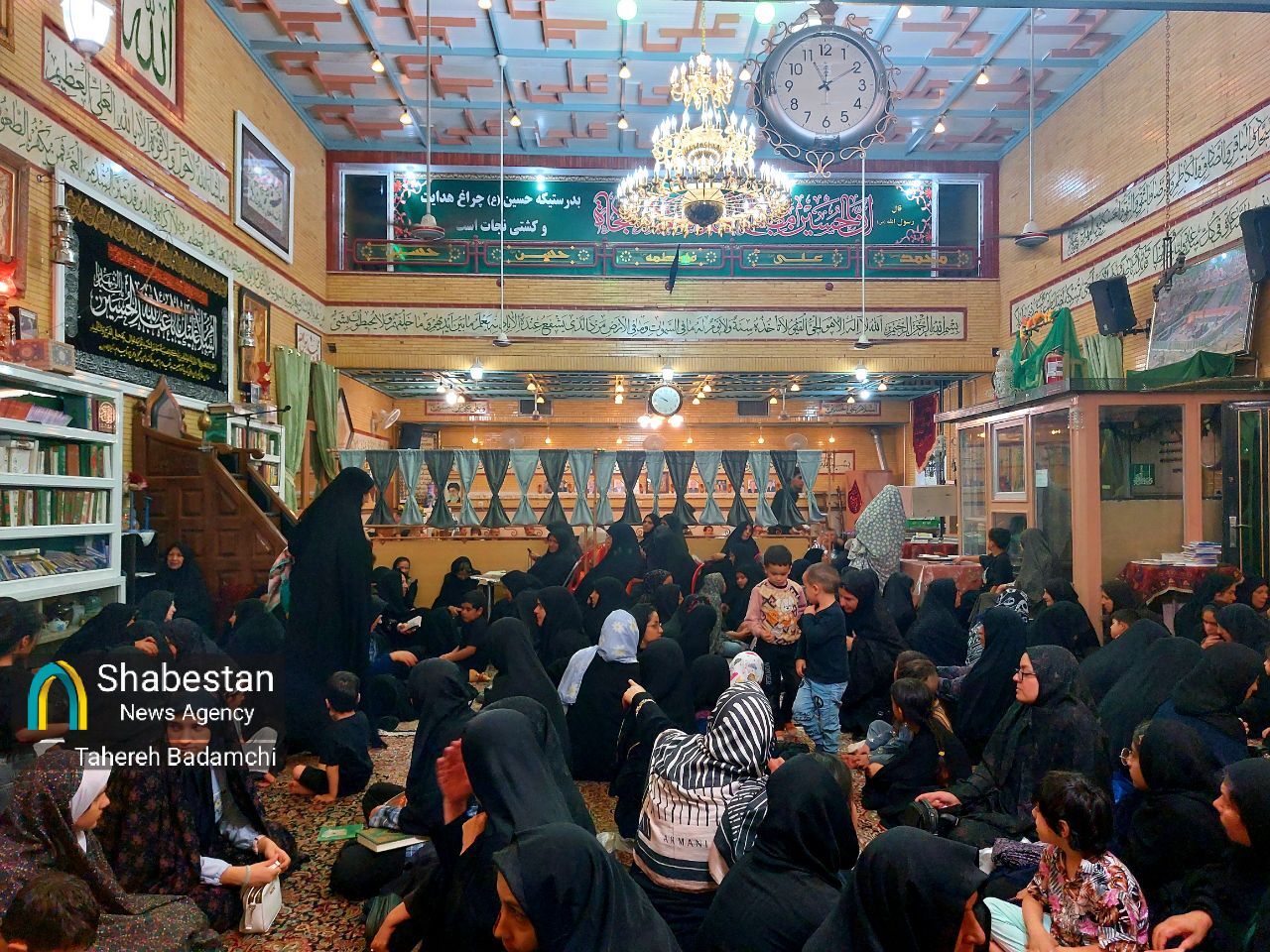 نذر و نور و نوکری؛ شب متفاوت تکیه قدیمی کرمان در پناه سه ساله کربلا