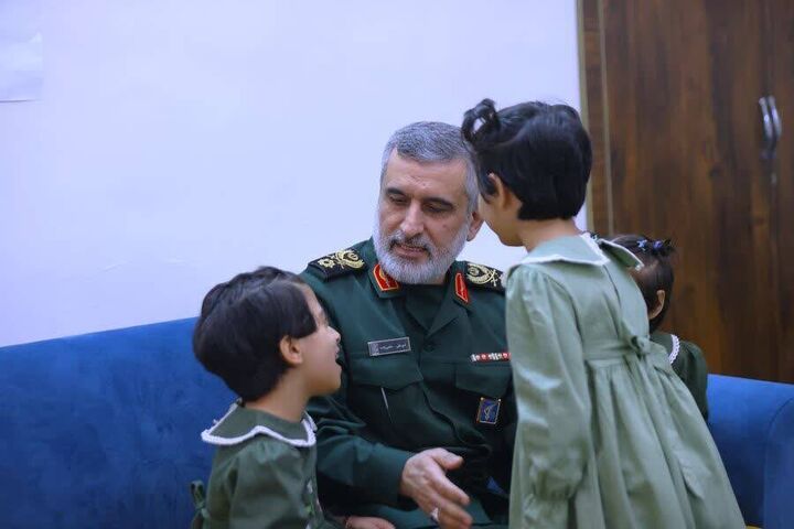 روایتی از حضور سردار شهید حاجی زاده در خانه فرزندان بهزیستی