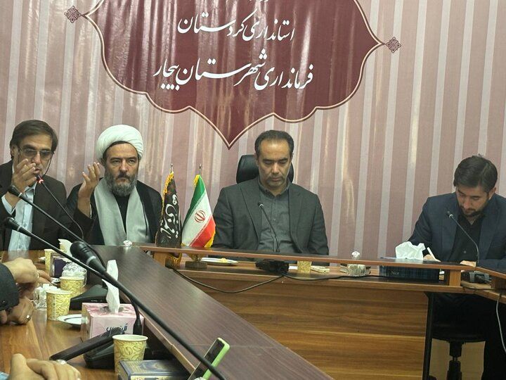 حفظ انقلاب اسلامی بزرگ‌ترین معروف امروز