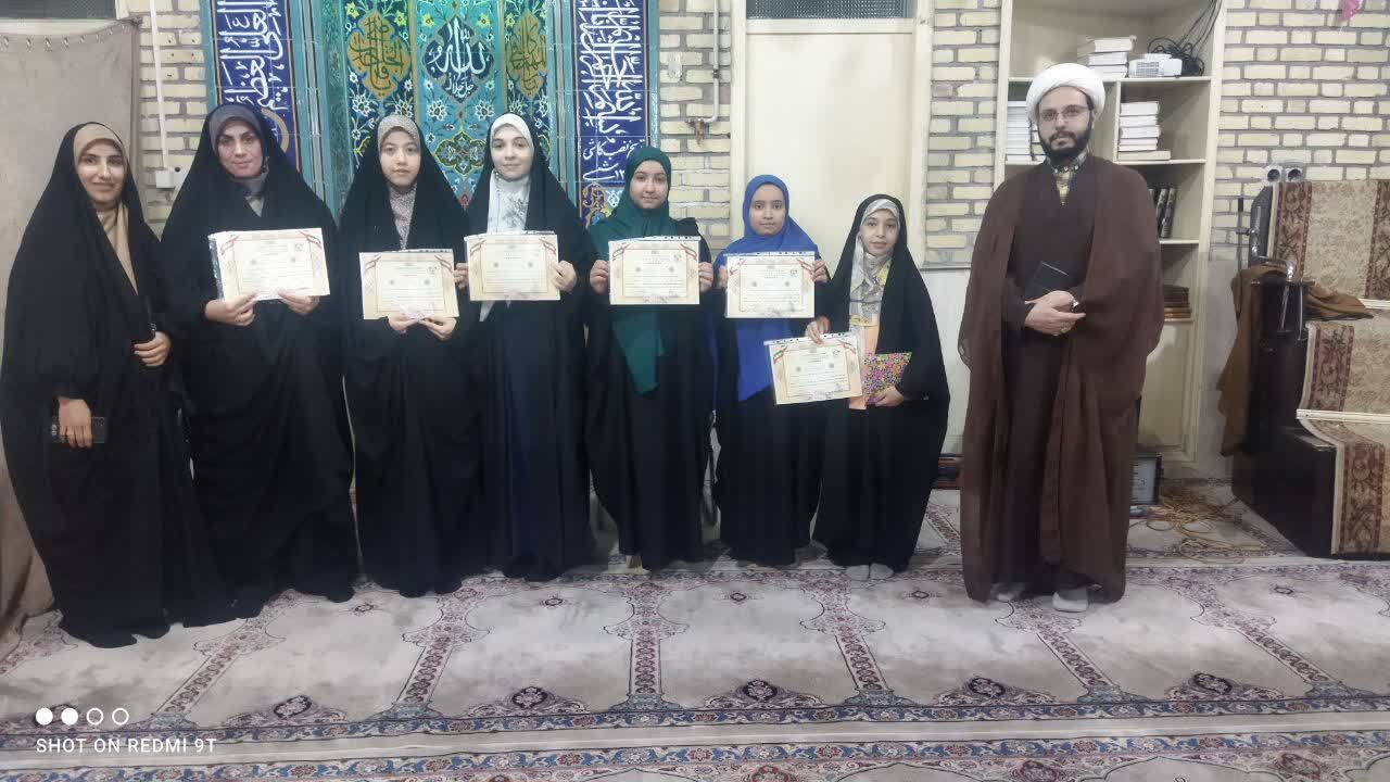 این مسجد پایگاه تربیت نسل است