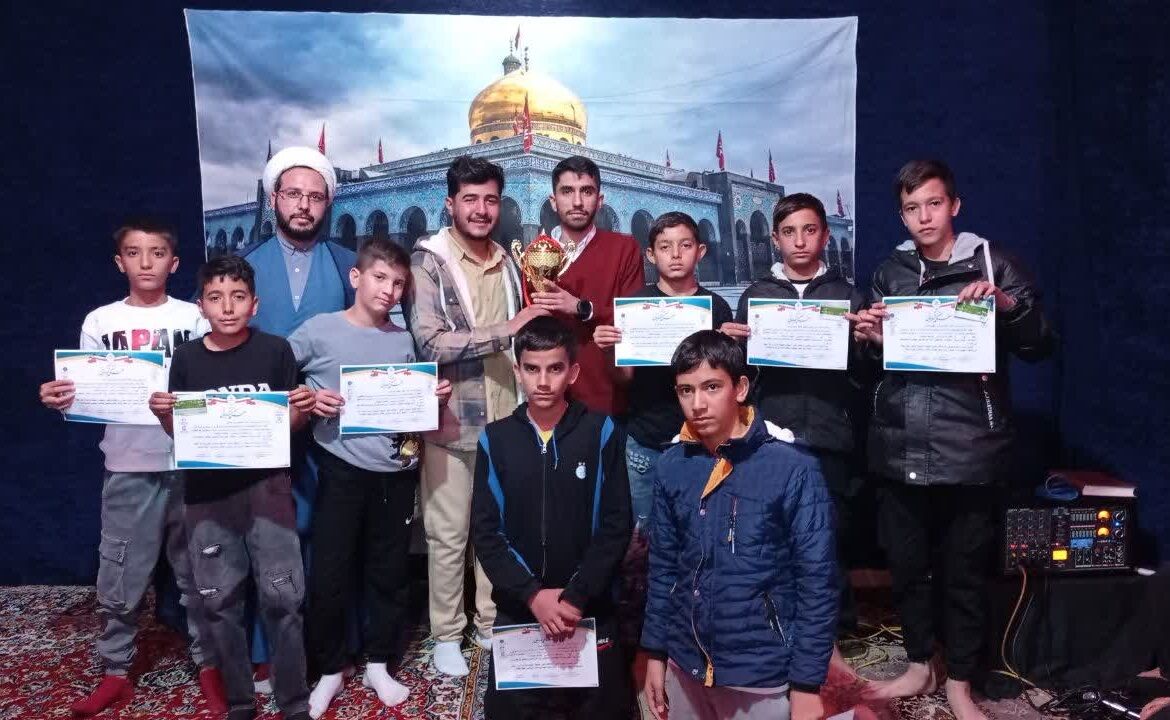 این مسجد پایگاه تربیت نسل است