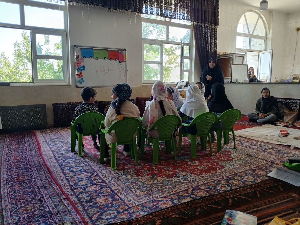 کلاسهای تابستانی کانون خواهران امالبنین با عنوان «مسجد؛ کانون نشاط» کلید خورد