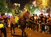 چلچراغ، آیینه اشک و نور