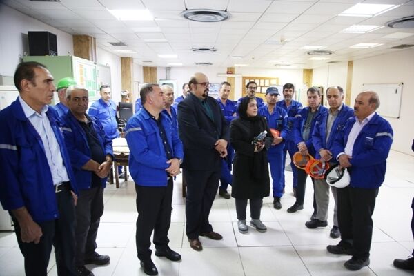 بازدید اعضای هیئت مدیره پتروشیمی شازند از واحدهای تولیدی مجتمع