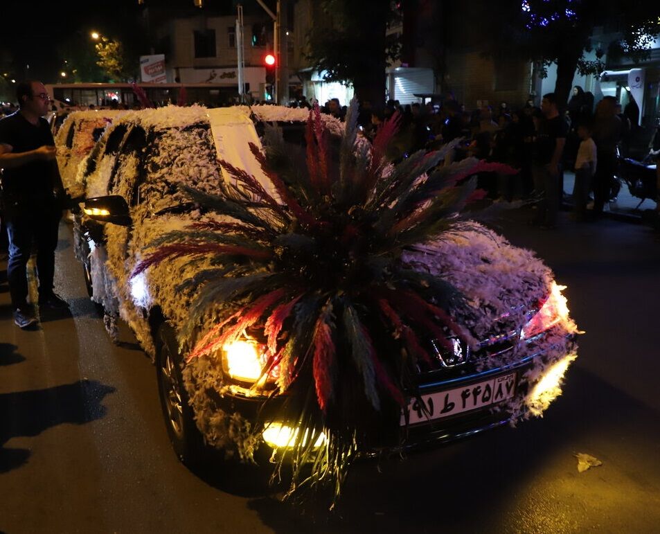 چلچراغ، آیینه اشک و نور