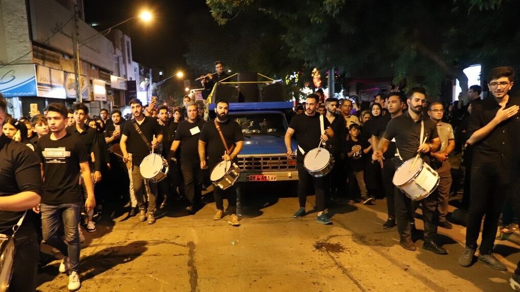 چلچراغ، آیینه اشک و نور