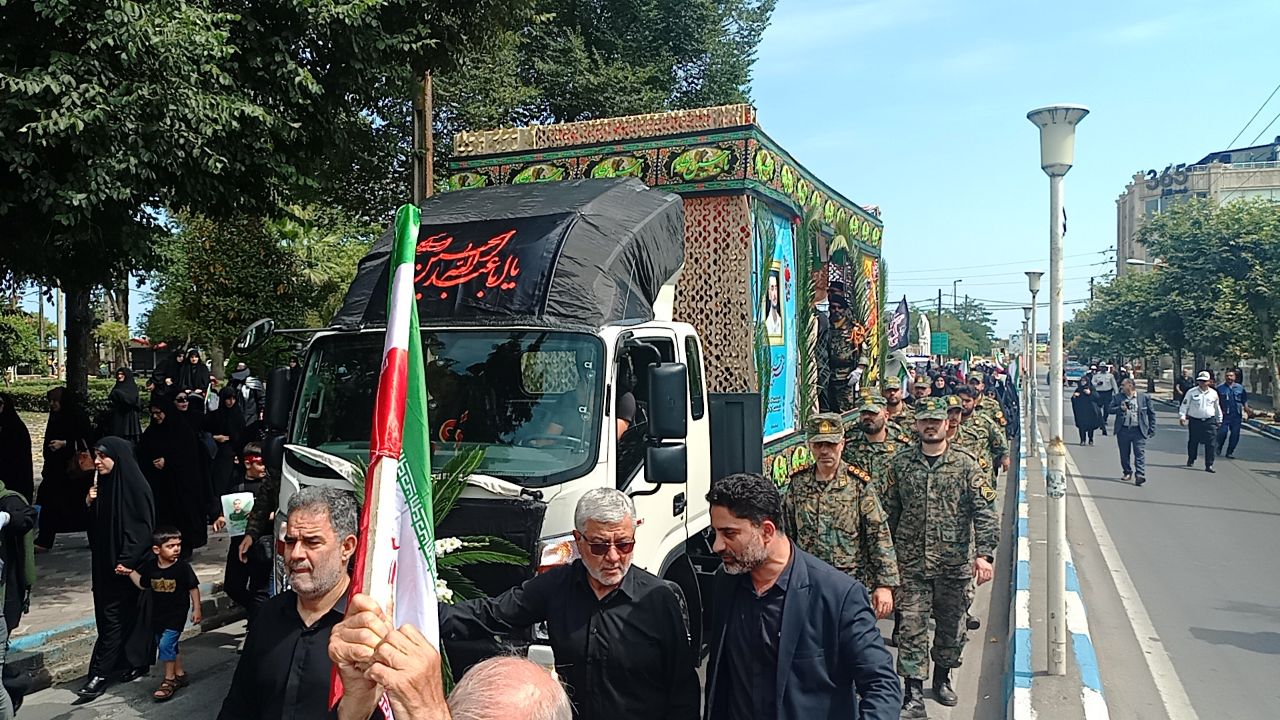 تشییع پیکر شهید مدافع وطن  در انزلی