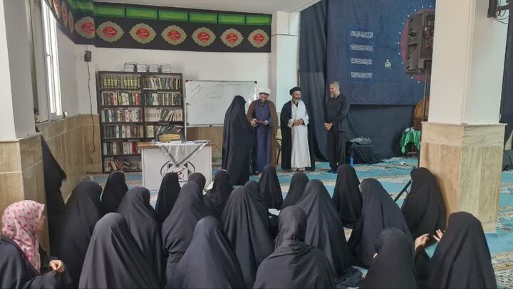 بازدید از کانون فرهنگی هنری انصارالزینب (س) مسجد امام حسین (ع) قم