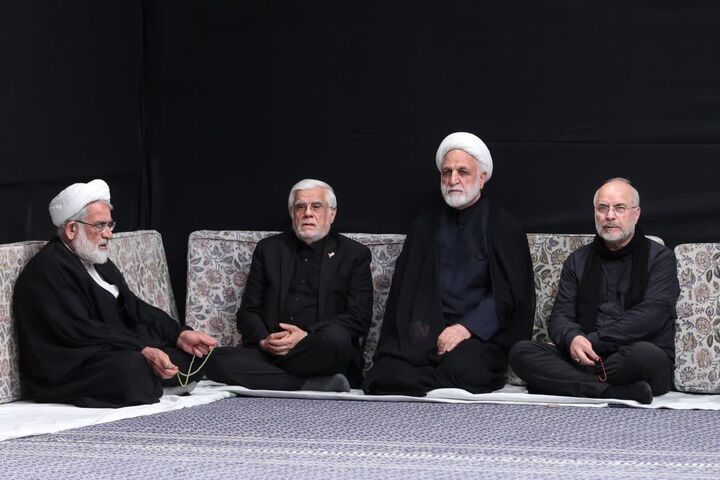 عزاداری شب هشتم محرم و توسل به حضرت علی اکبر(ع) در حسینیه امام خمینی(ره)