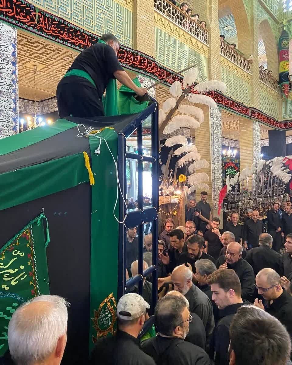 مساجد جامع؛ میعاد عاشورایی عزاداران، از نماز ظهر عاشورا تا نخل‌گردانی