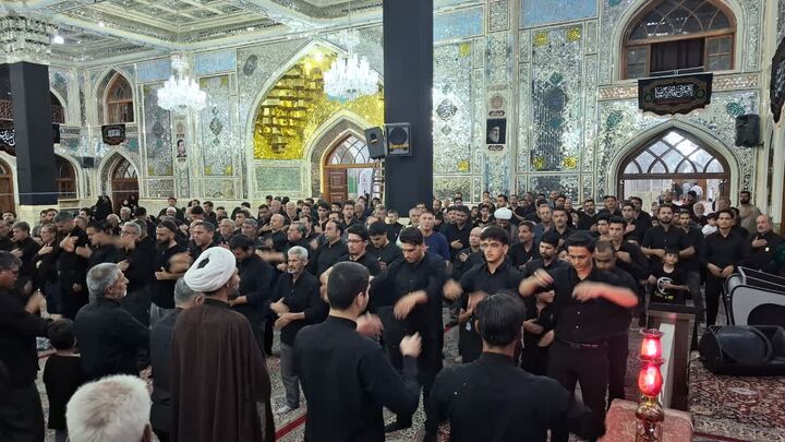 سوگواری مردم روستای فهالنج طبس در شب هشتم محرم