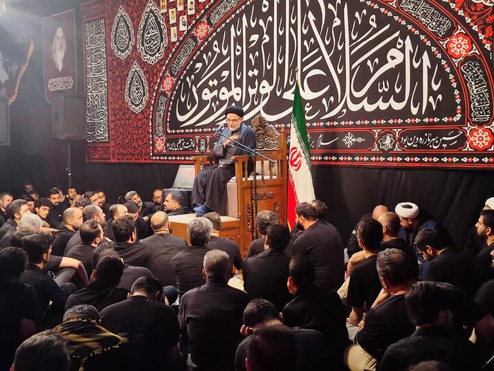 اتکا به قرآن و ایمان، ادامه مسیر مقاومت است 