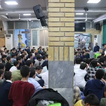 مساجد جامع؛ میعاد عاشورایی عزاداران، از نماز ظهر عاشورا تا نخلگردانی