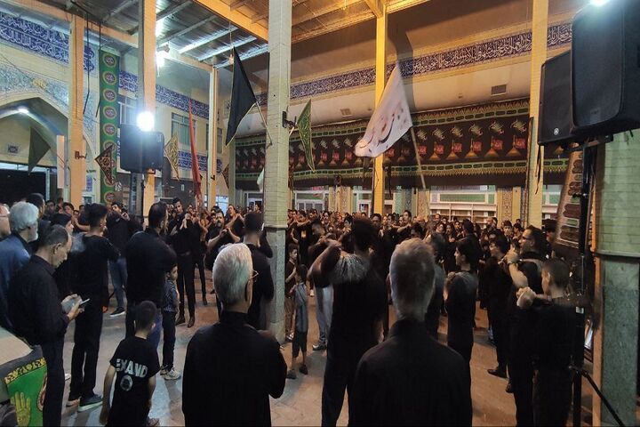 عزاداری شب تاسوعای حسینی در مسجد امام حسین (ع) بیرجند