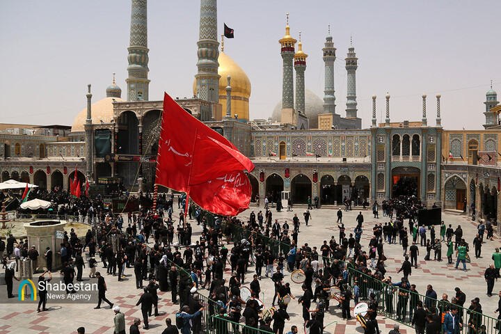 شهر قم در تاسوعای حسینی سراسر ماتم و عزاست