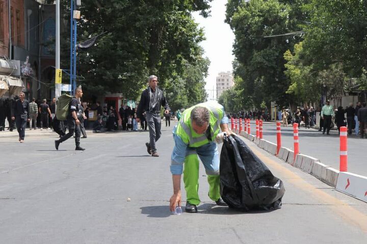 تلاش  ۴۰۰ پاکبان در روز تاسوعا برای پاکیزگی شهر ارومیه