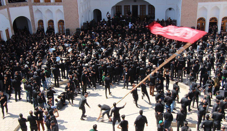 حسینیه امام رضا(ع) بیرجند؛ میزبان عزاداران در تاسوعای حسینی